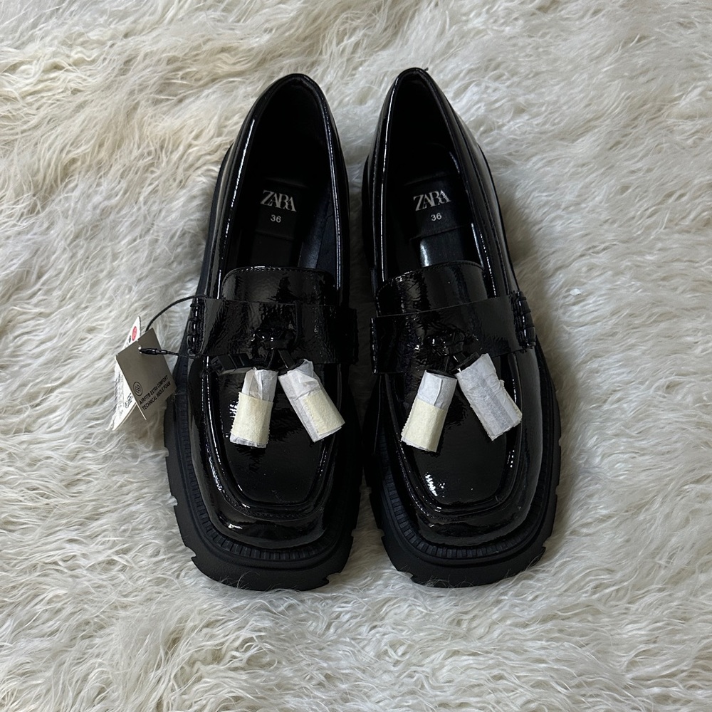 Zara Wonens Patent Leather Black Loafers